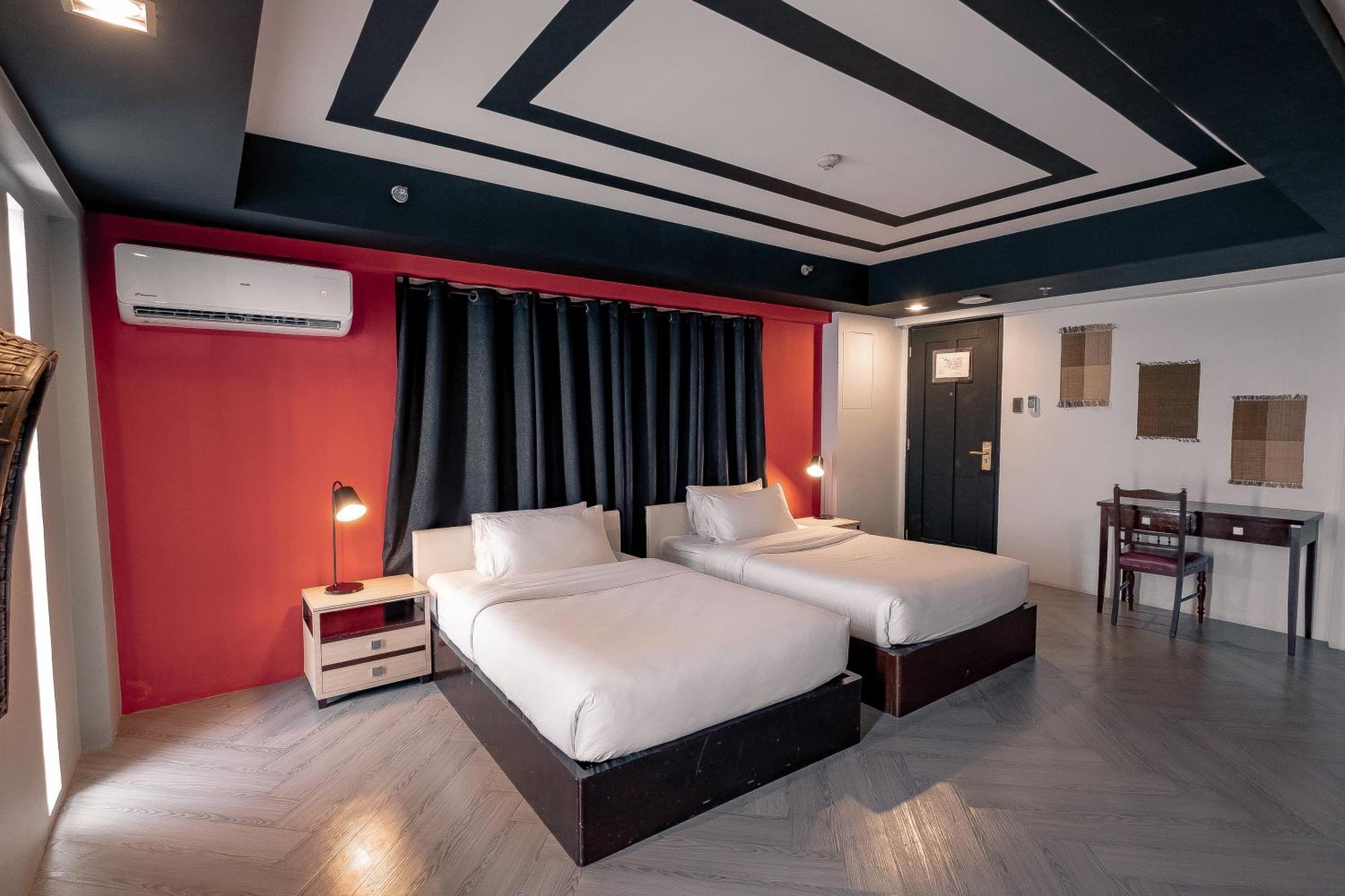 Havitat Boutique Hotel Makati City Exterior photo